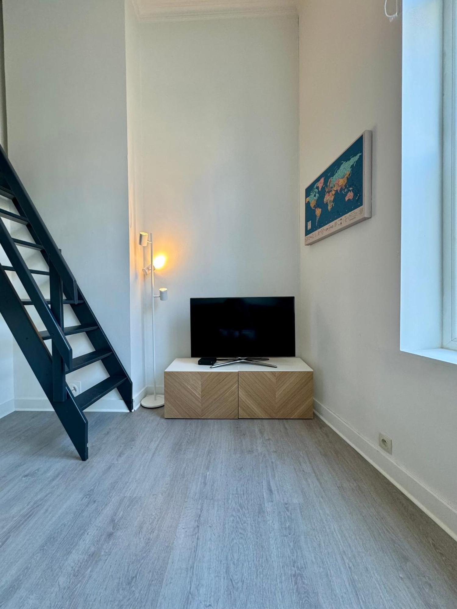 Studio Avec Chambre En Mezzanine Brussels Exterior photo